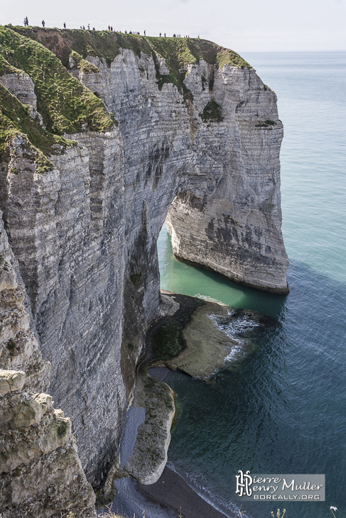 Porte de la Manneporte aux falaises d'Etretat