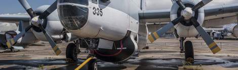 ...Equipé d’un radar de recherche sous le fuselage et d’un détecteur d’anomalie électromagnétique dans le prolongement de son fuselage, cet appareil sert à la patrouille maritime, la lutte anti sous-marine et le sauvetage en mer. Basé à Lorient Lann-Bihoue cet appareil a évolué au sein de la flotille 25F....