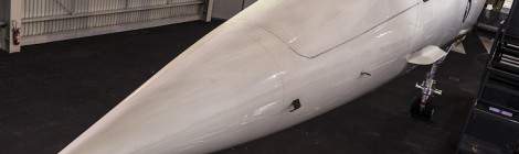 ...Les hublots du n&eacute; escamotable des Concorde 001 et 002 r&eacute;duisaient consid&eacute;rablement la visibilit&eacute; en vol supersonique....