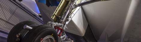 ...Train d&rsquo;atterrissage tribord et nacelle moteur du prototype Concorde 001 au Bourget...