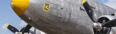 ...Le Douglas Dakota arriv&eacute; au Bourget et mis au parking pour l&rsquo;inauguration du hall de la seconde guerre mondiale....