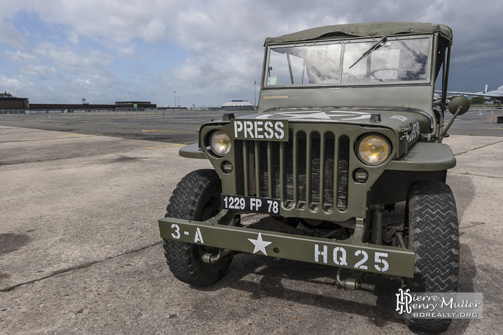 Jeep Hotchkiss Willys M201 "press" de la seconde guerre mondiale