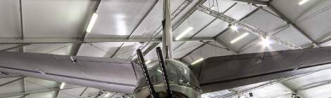 ...Vue arrière du B-26 Marauder avec ses deux tourelles canon de 12,7mm sous la dérive de queue....