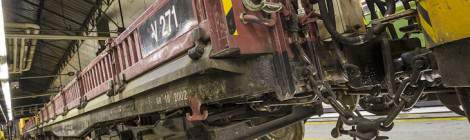 ...Les Sprague ont &eacute;t&eacute; en partie reconvertis en convoi de chantier pour l&rsquo;entretien des voies. Ici l&rsquo;attelage entre une Sprague chantier jaune &agrave; droite et des wagons plateaux de transport de mat&eacute;riel....