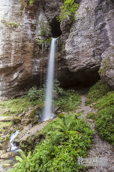 Cascade des Gorges de Kakuetta en TTHDR