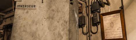 ...Contr&ocirc;les des voies depuis le poste de r&eacute;gulation du bunker de la Gare de l&rsquo;Est...
