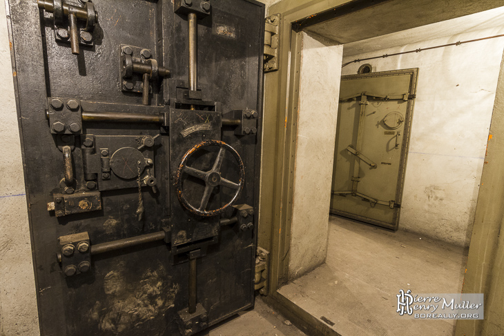 Porte blindée de la société des coffres forts Bauche