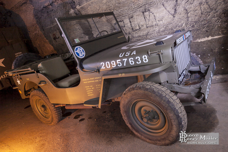 Jeep willys Presse Cinéma dans la carrière du PC de l'Otan