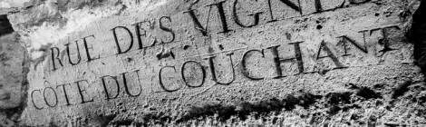 ...Plaque rue des Vignes côté du Couchant dans les catacombes...