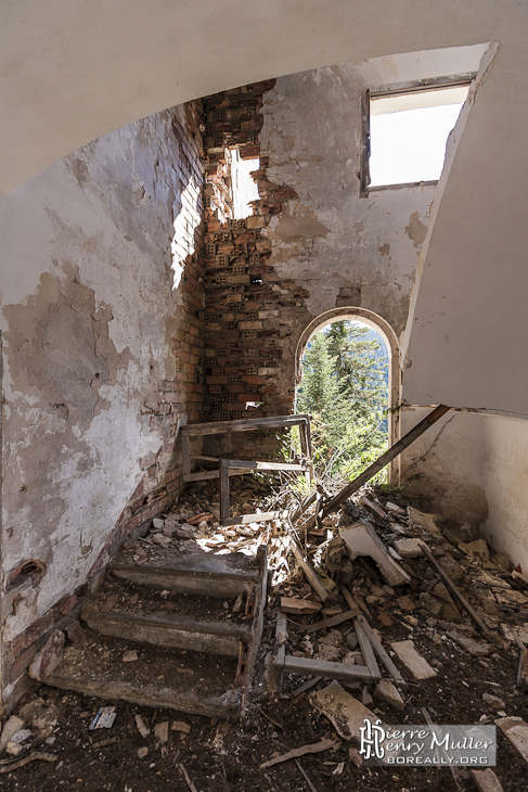 Intérieur des anciens bâtiments des mineurs