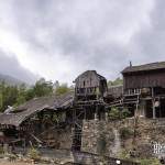 Usine de traitement abandonnée de minerais de fer en Espagne en HDR