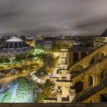 Bourse du commerce Paris les Halles depuis Saint Eustache de nuit