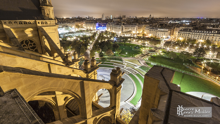 Panoramique de Châtelet les Halles depuis le toit de Saint Eustache de nuit