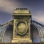 Cheminée en pierre sur un dôme du toit du Grand-Palais en TTHDR