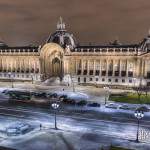 Petit-Palais de nuit en TTHDR depuis le toit du Grand-Palais