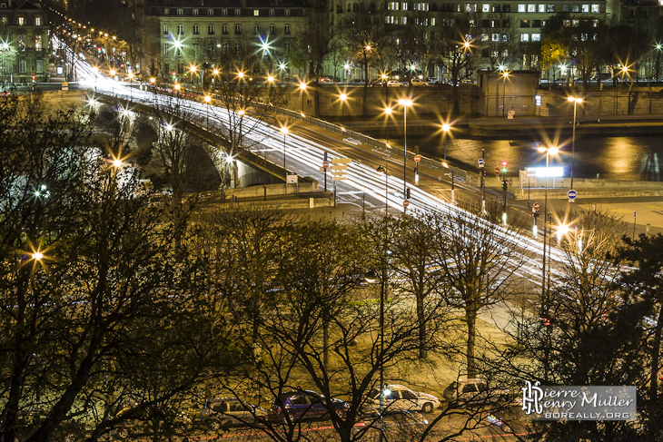 Pont des Invalides de nuit depuis le toit du Grand-Palais