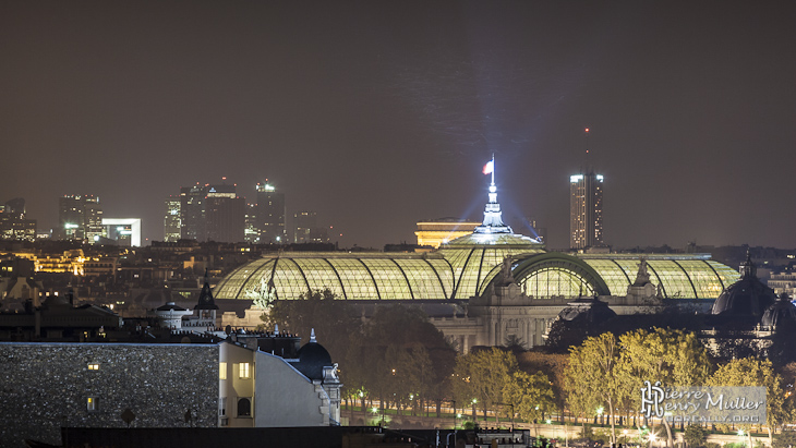 Le Grand Palais, le quartier de la Défense vue des toits du Musée d'Orsay