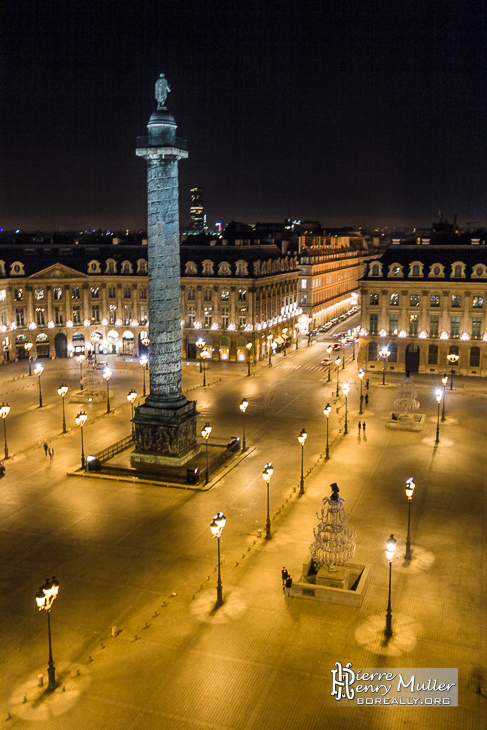 Colonne Vendôme et sa place de nuit