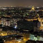 Quartier des Invalides et toits de Paris de nuit vu du quartier Beaugrenelle