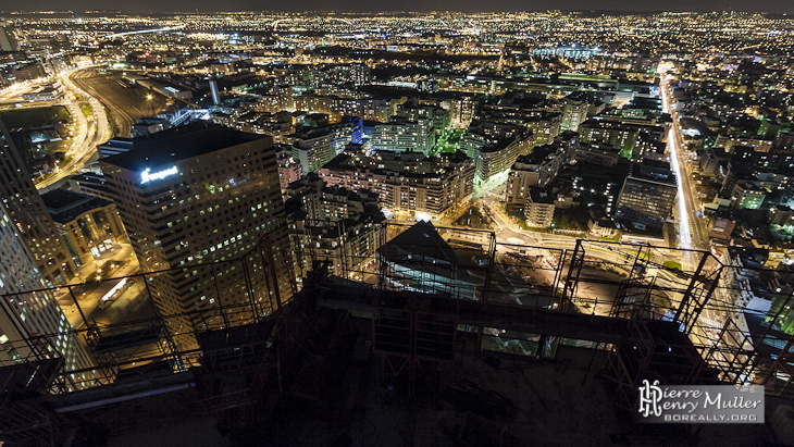 Courbevoie, Colombes, Nanterre depuis les toits de la Défense de nuit