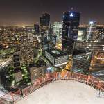 Quartier de la Défense en HDR de nuit depuis les toits de la Tour T1