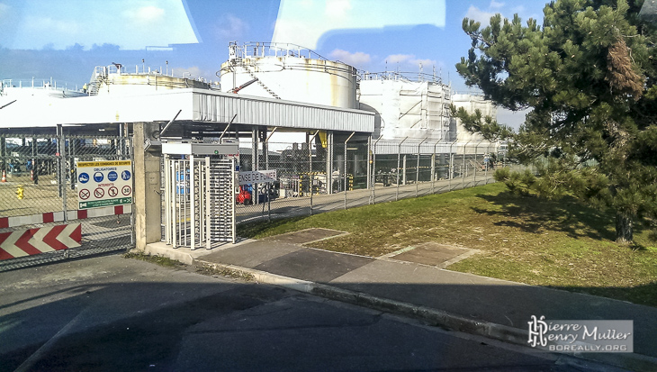 Derniers réservoirs de kérosène à Orly