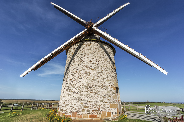 Moulin de Moidrey dans la baie du Mont Saint Michel