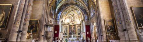 ...Intérieur de l’église Saint-Michel à Cordes sur Ciel en vue paysage en HDR....