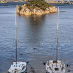 Bateaux et ilot en symétrie à l'Ile de Bréhat