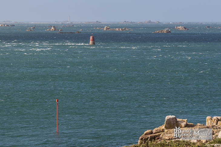 Nombreux récifs et rochers aux abords de l'Ile de Bréhat