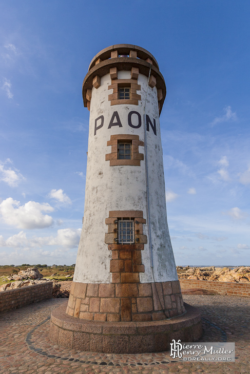 Phare du Paon au nord de l'Ile de Bréhat