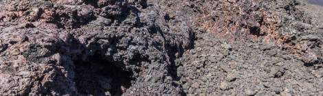 ...Bouche volcanique &agrave; proximit&eacute; du sommet du Piton de la Fournaise...