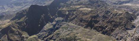 ...Vue sur le cirque de Mafate dépuis le point de vue du MaÏdo à la Réunion....