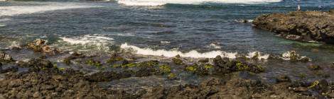 ...Côte Ouest de l’île de la Réunion avec ses pêcheurs....