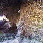 Intérieur de la Chapelle de Rosemont ancienne cavité volcanique