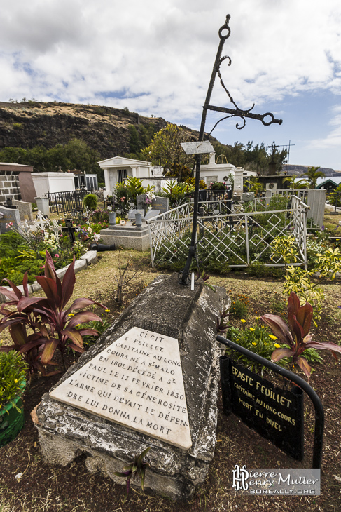 Tombe d'Eraste Feuillet Capitaine au long cours mort en duel